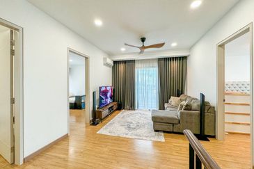 Lucent Residence @ twentyfive.7