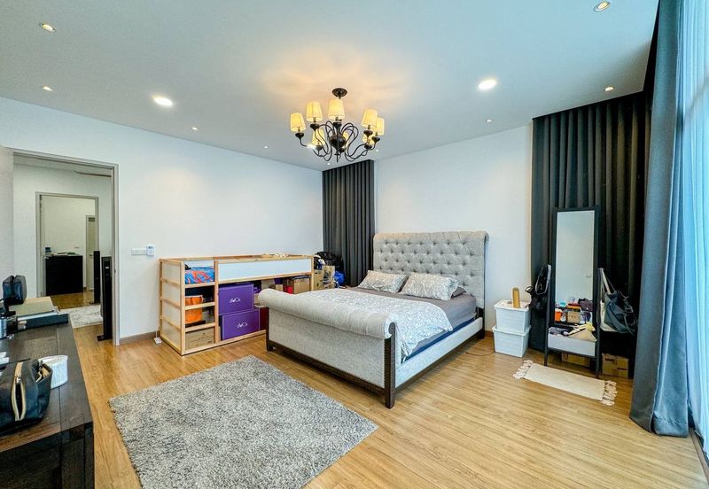 Lucent Residence @ twentyfive.7