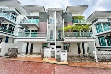 Saville @ The Park - Twin Villa