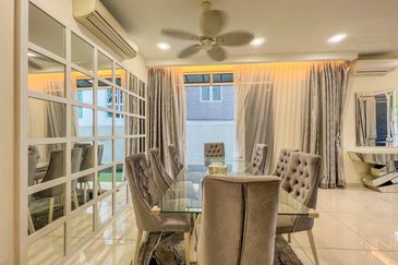 Saville @ The Park - Twin Villa