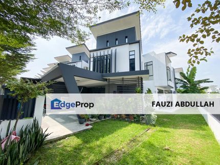 [RENOVATED END LOT] Double Storey Terrace Superlink Laman Glenmarie, Selangor, Glenmarie