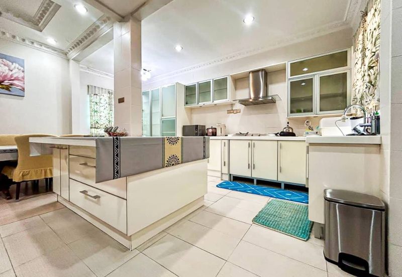 Seksyen 13, Shah Alam