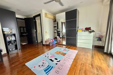 Bangi Lakehill Villas