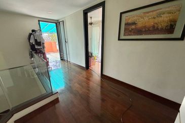 Bangi Lakehill Villas