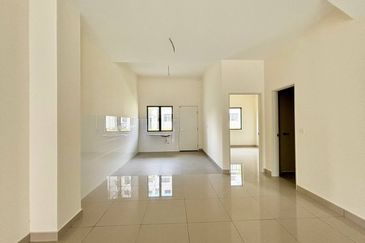 Monet Springtime @ Sunsuria City