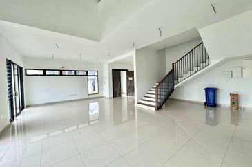 Elmina Green The Eighth @ City of Elmina