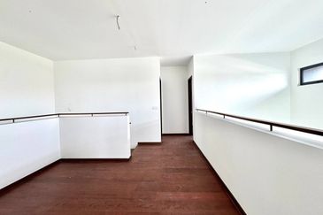 Elmina Green The Eighth @ City of Elmina