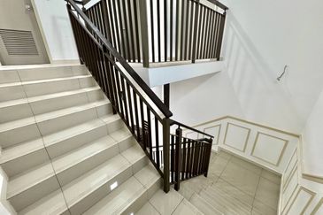 Setia Warisan Tropika (Belladonna)