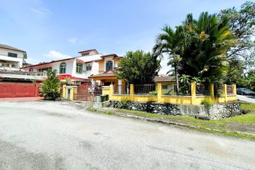 Bandar Tun Hussein Onn