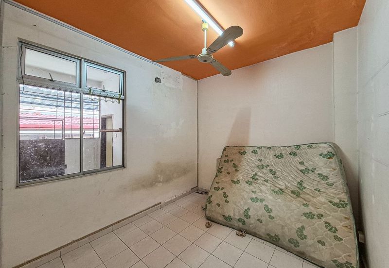 Taman Mawar, Bandar Baru Salak Tinggi