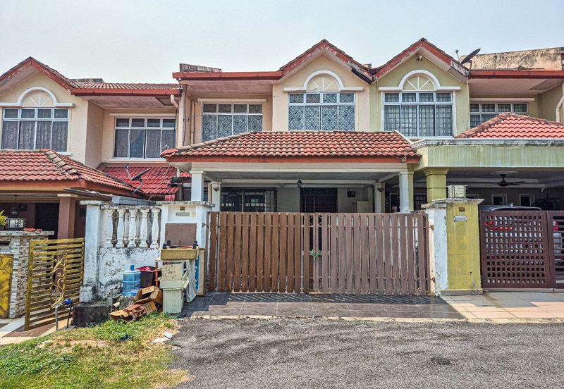 Taman Mawar, Bandar Baru Salak Tinggi