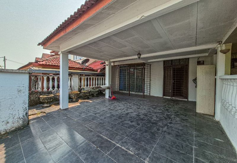 Taman Mawar, Bandar Baru Salak Tinggi