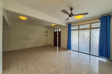 Taman Mawar, Bandar Baru Salak Tinggi