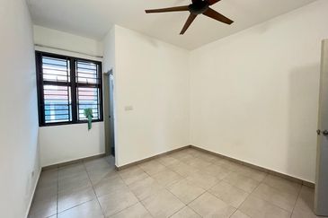 Puteri Aira @ Kota Puteri