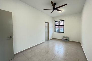 Puteri Aira @ Kota Puteri