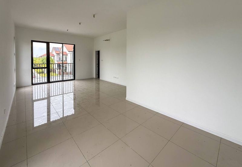 Reef Of Tropics, Setia Eco Glades