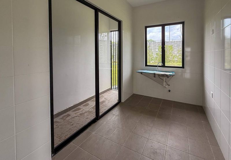 Reef Of Tropics, Setia Eco Glades