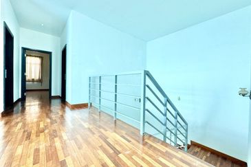 MYDiva, Perdana Lakeview East