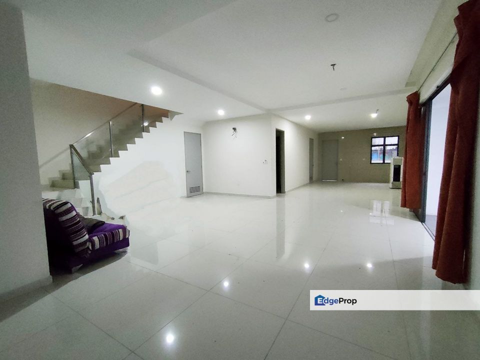 Below Market Value Taman Villa Perdana, Kajang Semi D For Sale for Sale