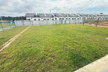 Single Storey Terrace in Port Dickson,Teluk Kemang, 20 X 134 