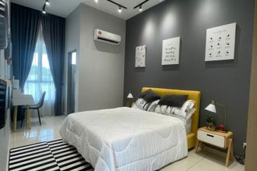 Rumah Teres Setingkat 20 X 70 , Lukut Port Dickson