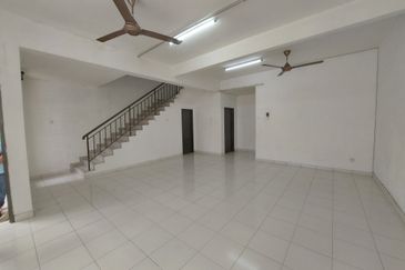 Taman Tamu Hillpark (Seksyen 4)