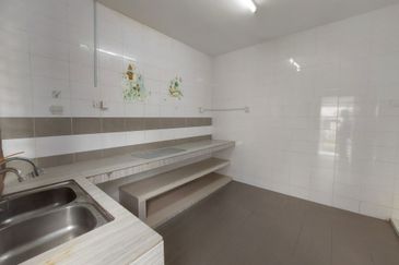 Taman Tamu Hillpark (Seksyen 4)