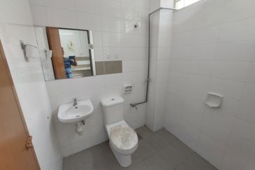 Taman Tamu Hillpark (Seksyen 4)