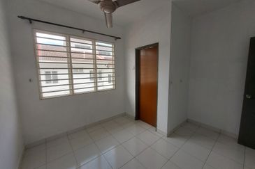 Taman Tamu Hillpark (Seksyen 4)