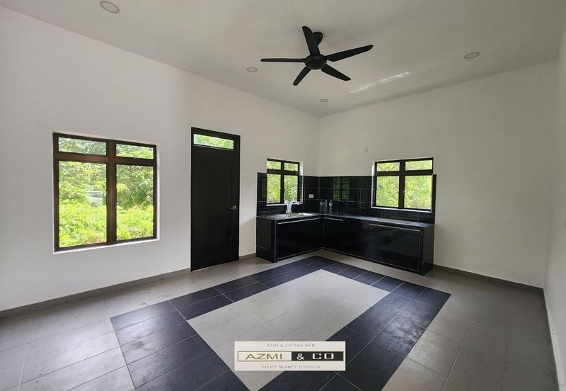 Rumah Banglo Sesebuah/ Tanah Luas / Freehold / Malay Reserve 