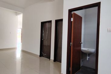 PERUMAHAN BARU SEMI-D 1 TINGKAT DI AYER HITAM, 4KM KE TOLL AYER HITAM