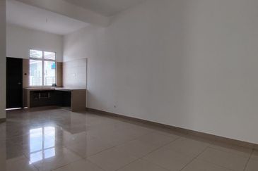 PERUMAHAN BARU SEMI-D 1 TINGKAT DI AYER HITAM, 4KM KE TOLL AYER HITAM