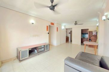 Medan Putra Condominium