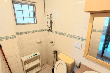 Medan Putra Condominium