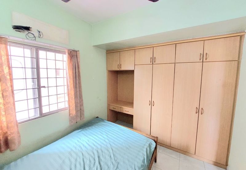 Medan Putra Condominium