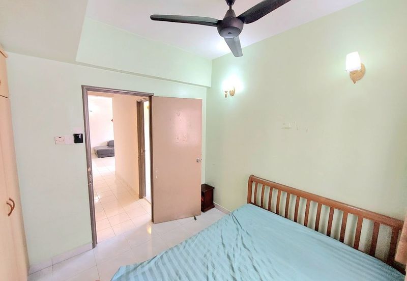 Medan Putra Condominium