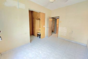 Medan Putra Condominium