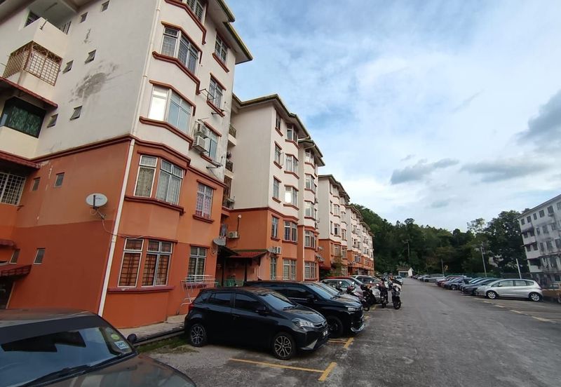 Sri Wira Apartment, Ukay Perdana