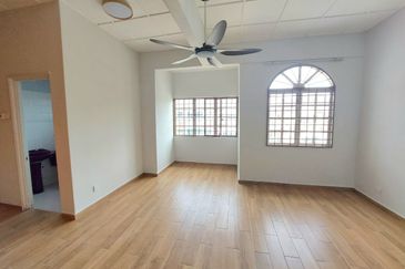 Jalan Suasana, Bandar Tun Hussein Onn