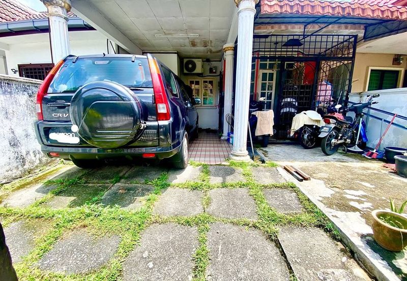 Jalan Suasana, Bandar Tun Hussein Onn