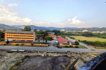 Ayers & Astaria Condominium