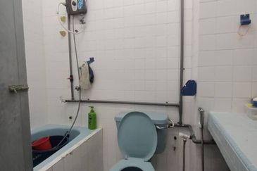 Ayers & Astaria Condominium