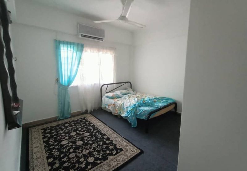 Ayers & Astaria Condominium