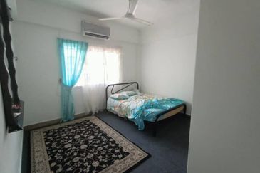 Ayers & Astaria Condominium