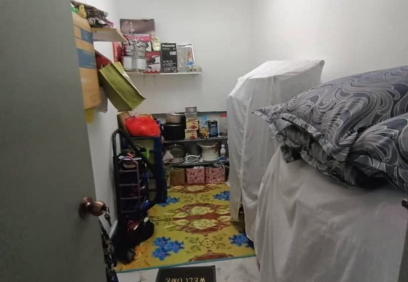 Ayers & Astaria Condominium