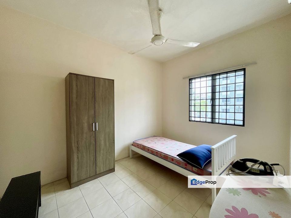 Pangsapuri Mayang, Puncak Jalil, Lower Floor, Gated & Guarded area. , Selangor, Seri Kembangan
