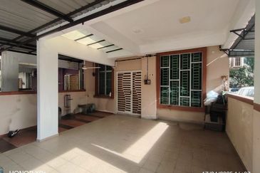 Taman Gading Bistari, Parit Raja Johor, End Lot Single Storey 