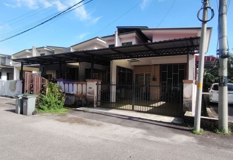 Taman Gading Bistari, Parit Raja Johor, End Lot Single Storey 