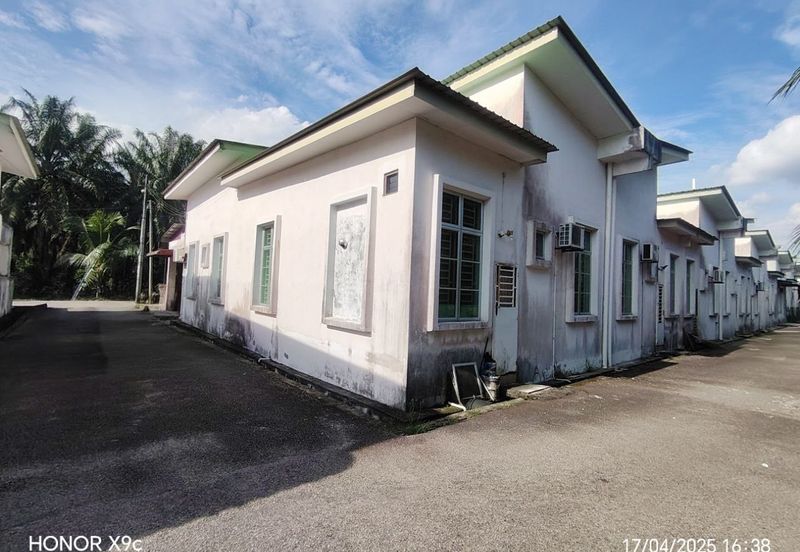 Taman Gading Bistari, Parit Raja Johor, End Lot Single Storey 