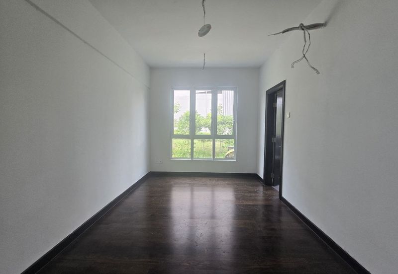 3 Storey Semi D, End Lot unit